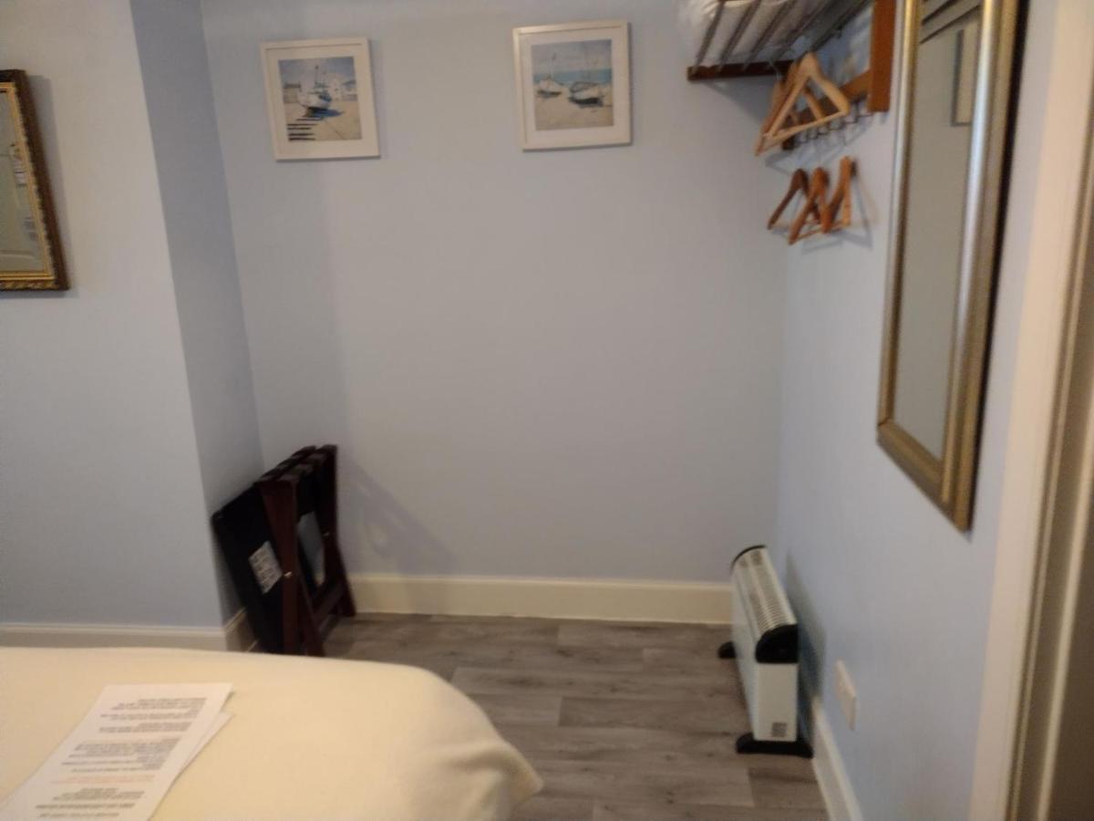 29 Well Street B&B Мофат Екстериор снимка