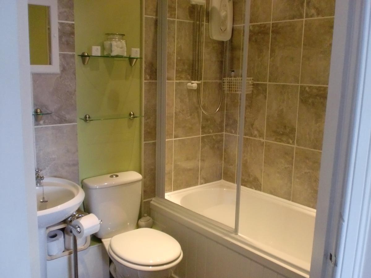 29 Well Street B&B Мофат Екстериор снимка