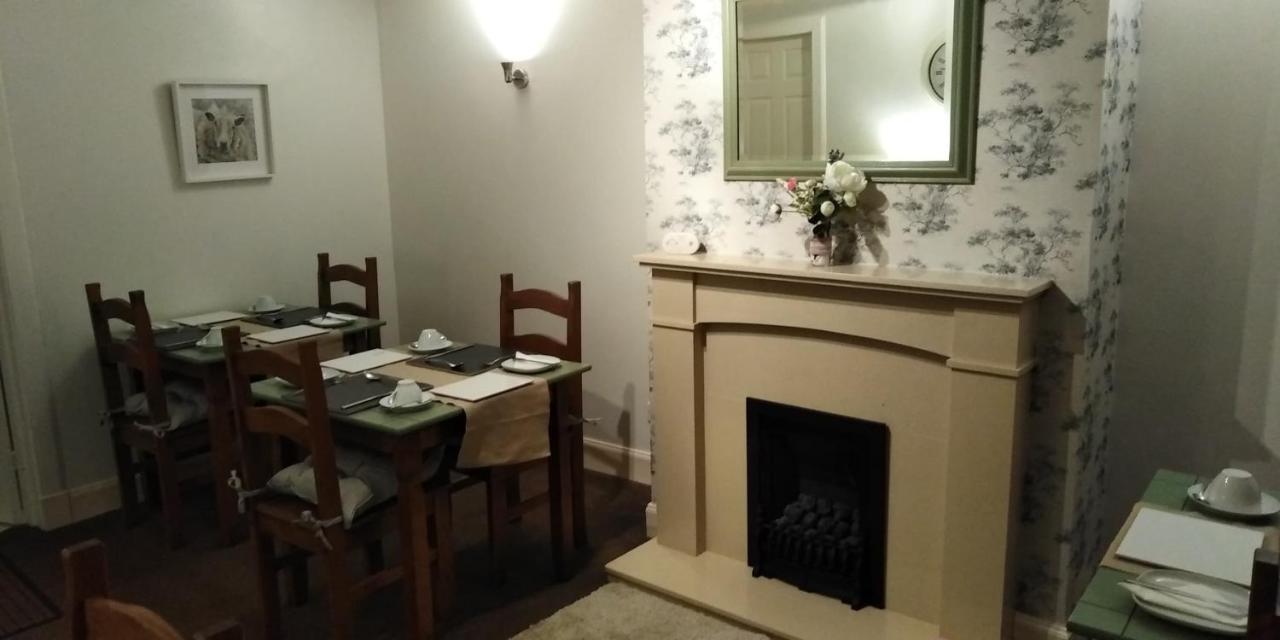29 Well Street B&B Мофат Екстериор снимка