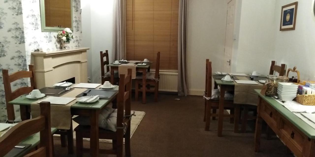 29 Well Street B&B Мофат Екстериор снимка